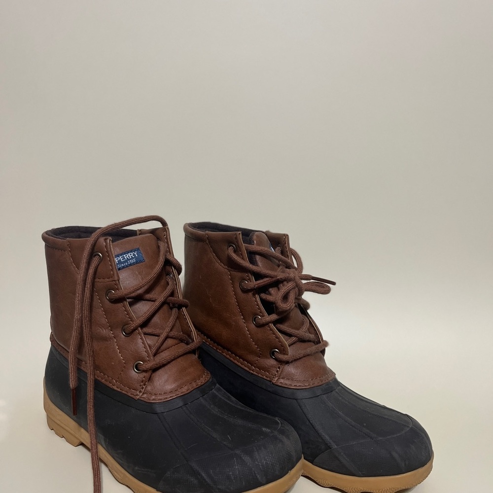 Sperry Boy’s Snow Boots!! Winter is coming!!!!